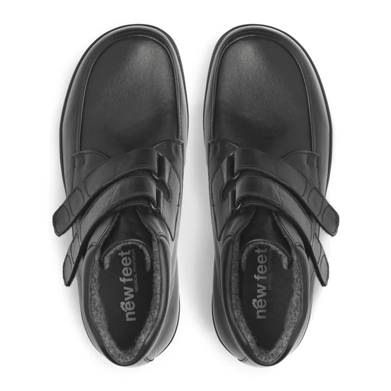 New Feet Bred känga med två kardborreband